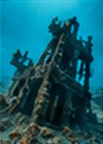 Wreck on the sea floor Wreck on the sea floor